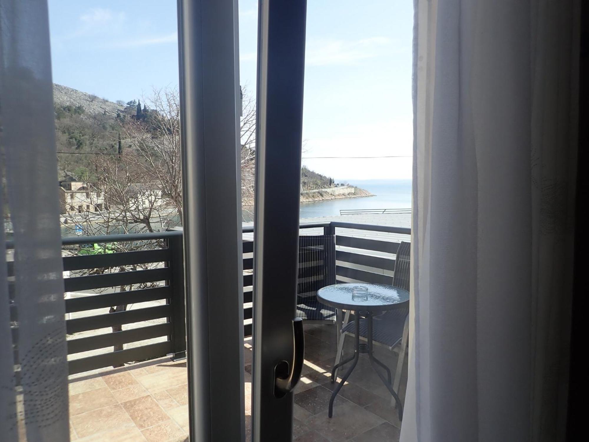 Apartmani Nil Barić Draga Exteriör bild